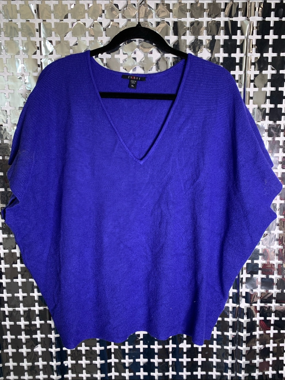 Cyrus Royal Blue V-Neck Knit Pullover